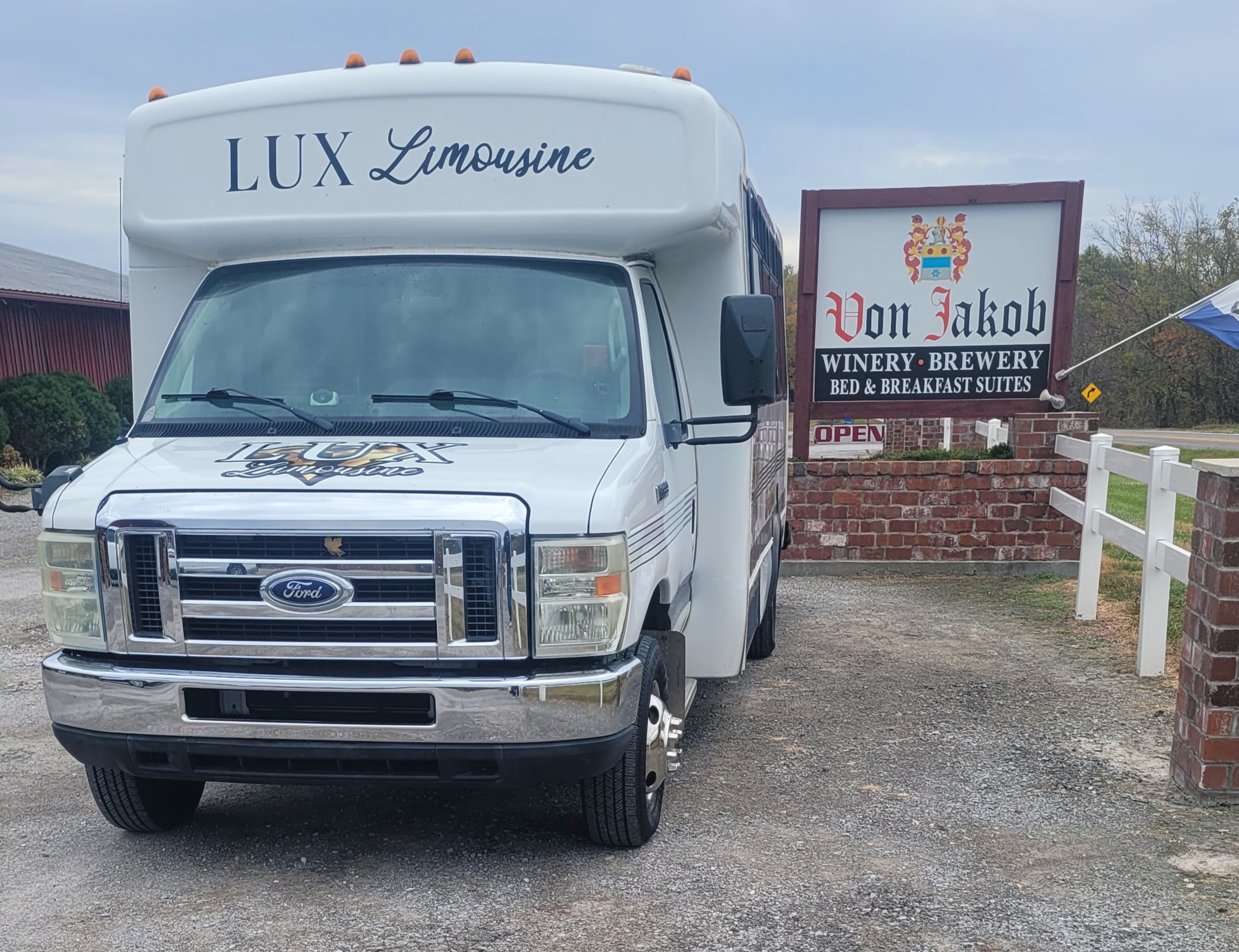 Lux Limousine